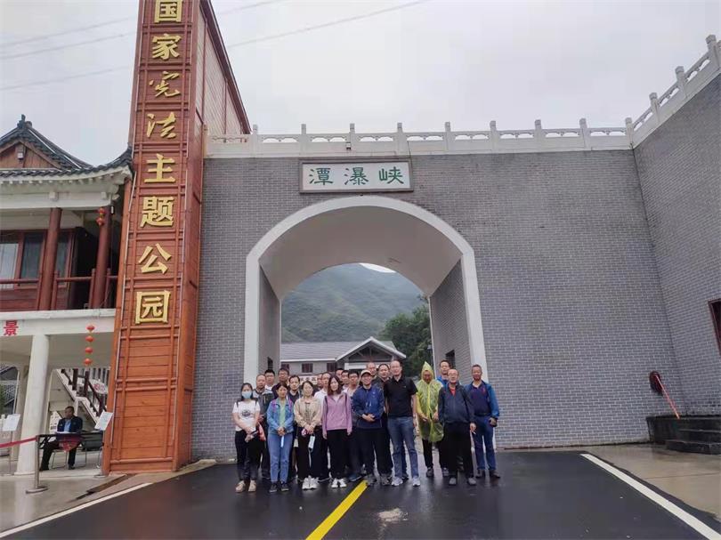保定市藍(lán)鵬測(cè)控科技有限公司9月出游記